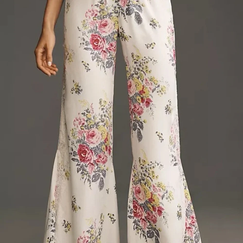 NWT By Anthropologie Floral Lace Silky Flare Pants Sz 6 - Picture 14 of 16